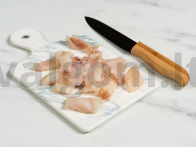 Keptas menkės filė po daržovių „šaliku“ Žingsnis 1