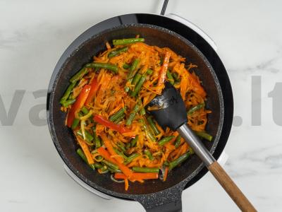 Keptas menkės filė po daržovių „šaliku“ Žingsnis 9