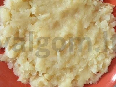 Salotas „Mimoza“ su sardinomis ir virtomis morkomis Žingsnis 5