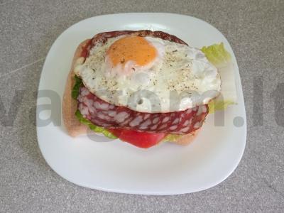 Sumuštinis su dešra, kiaušiniu ir grūdėta garstyčia Žingsnis 7