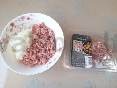 Sluoksniuoti trikampiai su mėsa Žingsnis 1