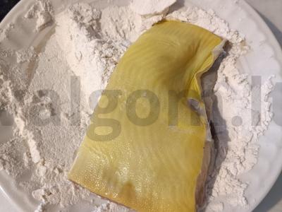 Kepta plokščiadugnis keptuvėje Žingsnis 2