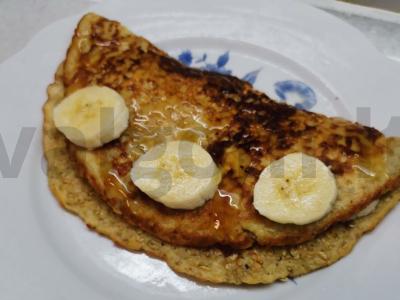 Bananų avižų blynas pusryčiams pagrindine nuotrauka