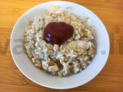 Ryžiai su virta vištiena ir cukinijų ikra pagrindine nuotrauka