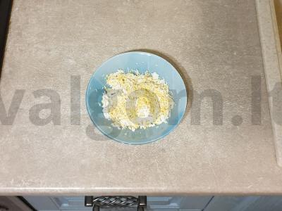 Sūrio ritinėliai su įdaru Žingsnis 2