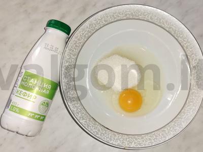 Varškės blynai su kefyru Žingsnis 1