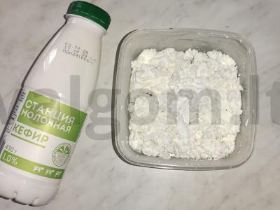 Varškės blynai su kefyru Žingsnis 2