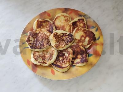 Varškės blynai su kefyru pagrindine nuotrauka