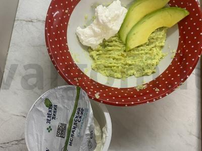 Įdaryti kiaušiniai su islandų sūriu ir raudonąja ikra Žingsnis 3