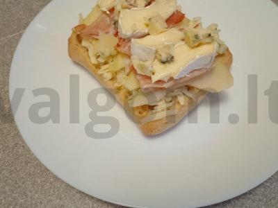 Sumuštinis su kriauše, šonine ir trimis sūrio rūšimis Žingsnis 6