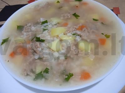 Ryžių sriuba su jautienos kukuliais pagrindine nuotrauka