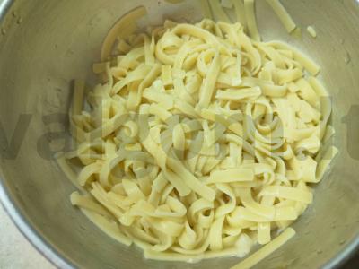 Makaronai lagman su kalakutienos troškiniu Žingsnis 3