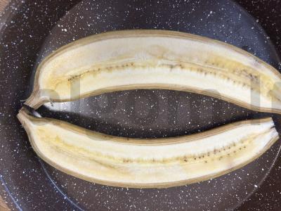 Keptas bananas su medumi ir sėklomis Žingsnis 1