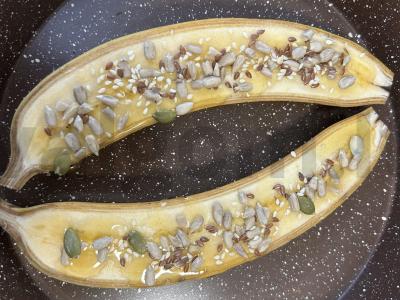 Keptas bananas su medumi ir sėklomis Žingsnis 3