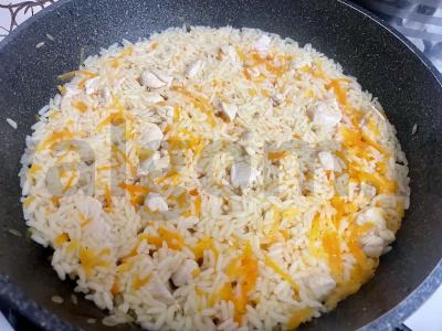 Ryžiai su daržovėmis, mėsa ir česnaku Žingsnis 5