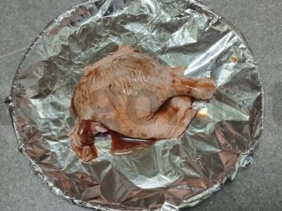 Anties šlaunelė aštriame mandarinų marinate, kepta su obuoliu Žingsnis 3