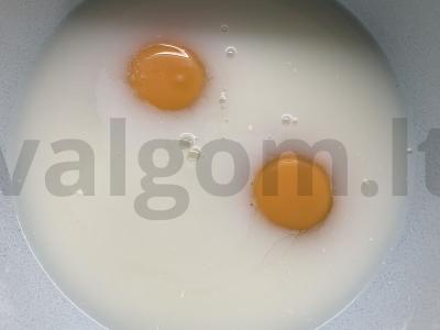 Blynai su kefyru, sūriu ir žolelėmis Žingsnis 1