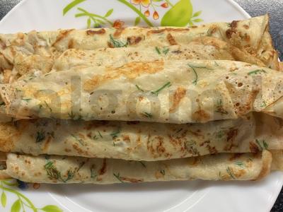 Blynai su kefyru, sūriu ir žolelėmis pagrindine nuotrauka