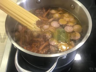 Sriuba su dešrelėmis Žingsnis 5