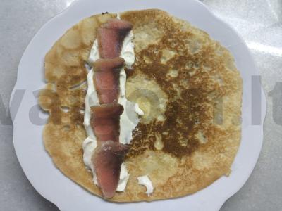 Blynų ritinys su silkių lašiša Žingsnis 2