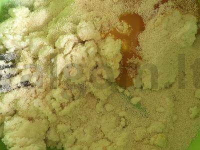 Varškė su kriaušėmis ir vanilinu Žingsnis 2