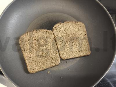 Tostai su humusu ir pomidorais Žingsnis 1