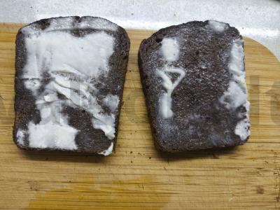 Tostai su humusu ir pomidorais Žingsnis 3