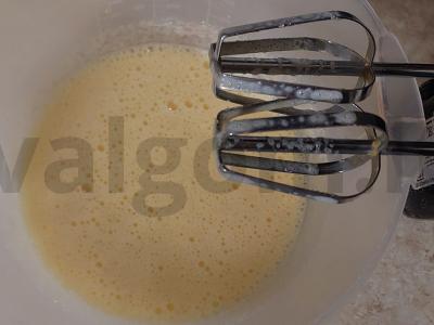 Sūrio ir vyšnių brownies Žingsnis 2