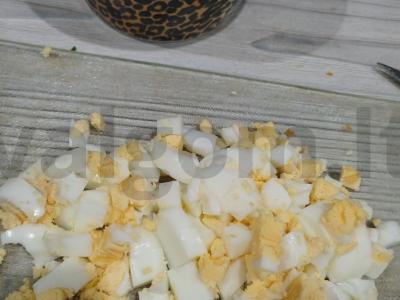 Jūros kopūstų salotos su morkomis ir kiaušiniu Žingsnis 4