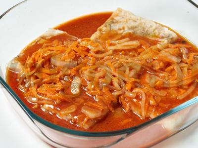 Klasikinis receptas žuvies su marinatų Žingsnis 11