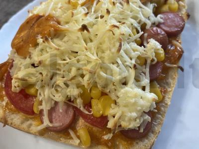 Pica ant batonėlio pagrindine nuotrauka