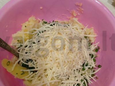 Bulvytė, įdaryta bekonu Žingsnis 10