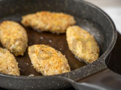 Avižinių dribsnių kotletai Žingsnis 10