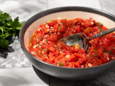 Salsa padažas prie traškučių Žingsnis 4