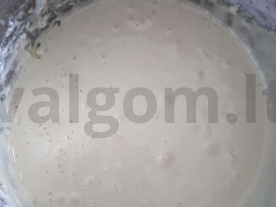 Obuolių ir braškių pyragas su kokosų drožlėmis Žingsnis 1