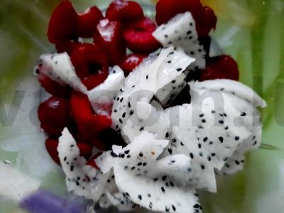 Smuzi su vyšniomis ir pitahaja Žingsnis 2