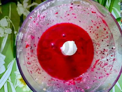 Smuzi su vyšniomis ir pitahaja Žingsnis 4