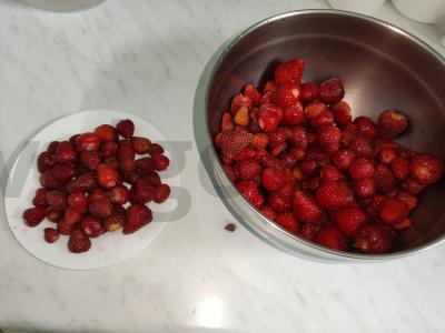 Žiemai skirta braškių desertas Žingsnis 2