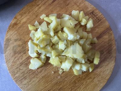 Grybų, silkių ir daržovių salotas Žingsnis 1