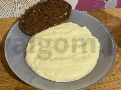 Klasikiniai bulvių košė su pienu pagrindine nuotrauka