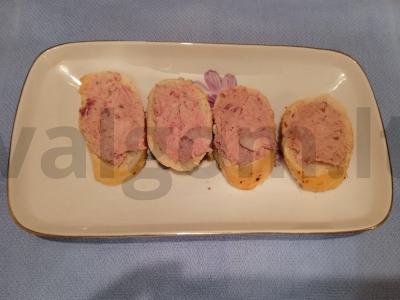 Bagetė su paštetu ir apelsinų džemu Žingsnis 1