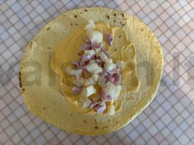 Sūrio šaurma su rūkytomis vištienos krūtinėlėmis Žingsnis 3