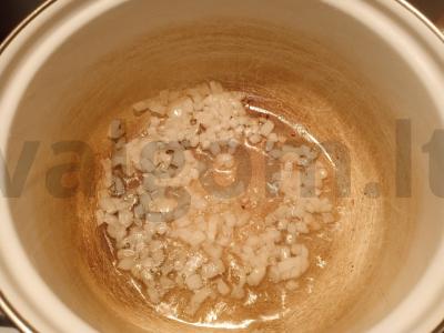 Vištienos sultinys su ryžiais ir grūdais Žingsnis 2