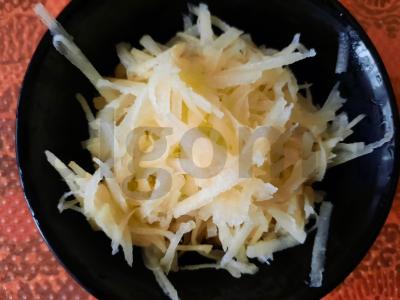 Avinžirnių ir bulvių blynas su daržovėmis Žingsnis 2