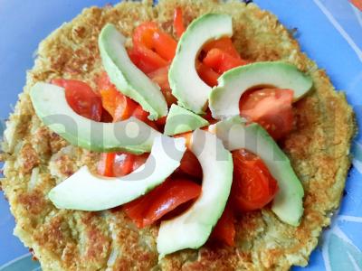 Avinžirnių ir bulvių blynas su daržovėmis pagrindine nuotrauka