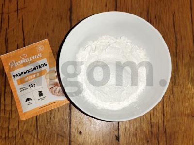 Lepeshka-galeta su žaliuoju svogūnu Žingsnis 1