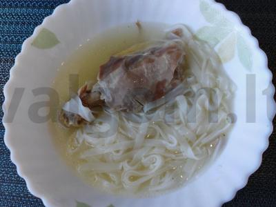 Vištienos ir daržovių sriuba su makaronais Žingsnis 11