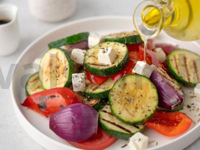 Grilio salotas su cukinijomis ir paprikomis Žingsnis 6