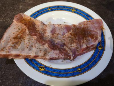 Kiaulienos šonkauliai „Barbekiu“ Žingsnis 2