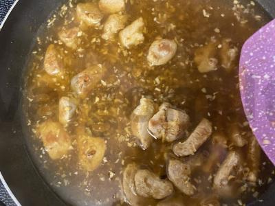 Grikių košė su kiaulienos gabaliukais, paprika ir svogūnu Žingsnis 7